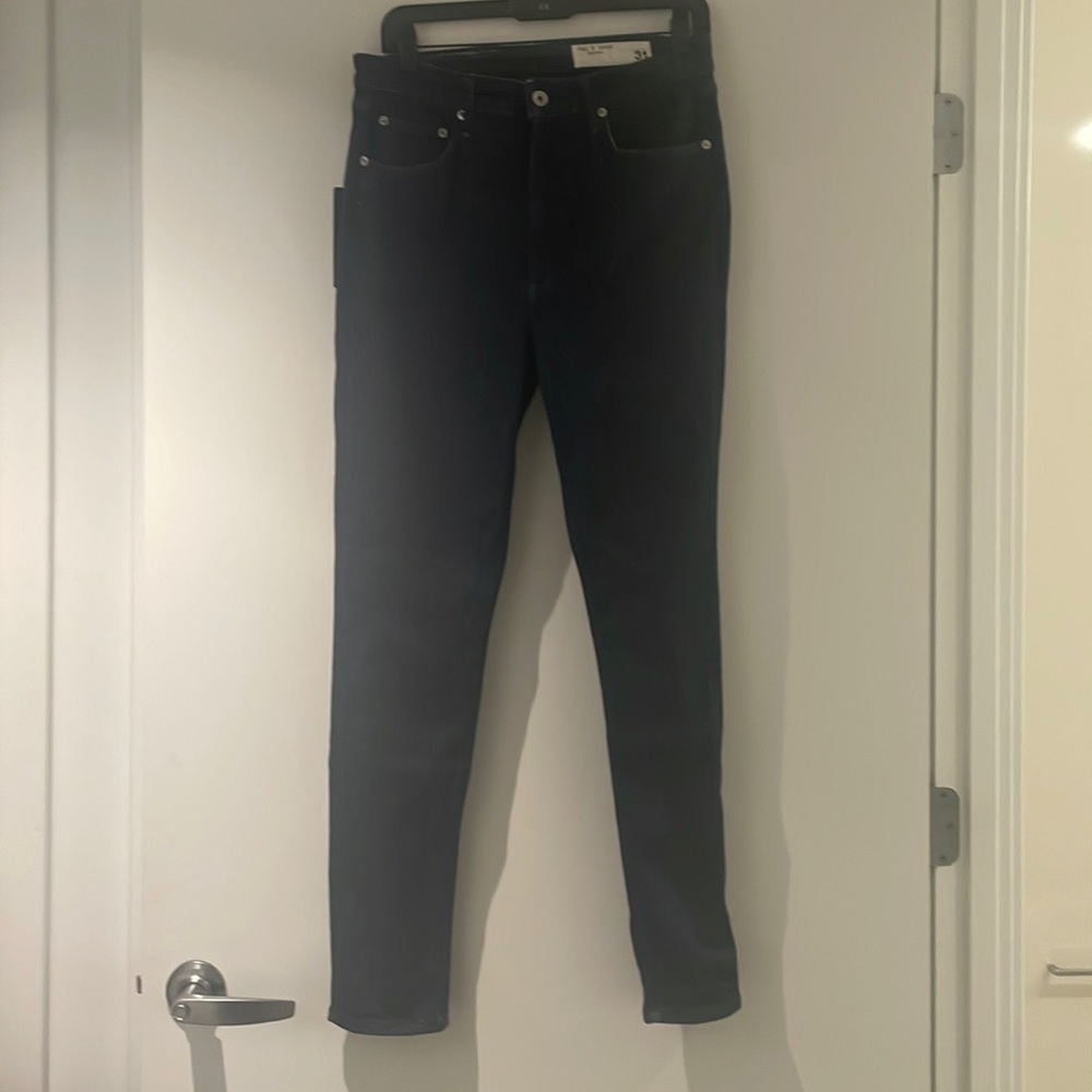 NEW WITH TAGS! Nina high rise skinny - bright rinse color size 31